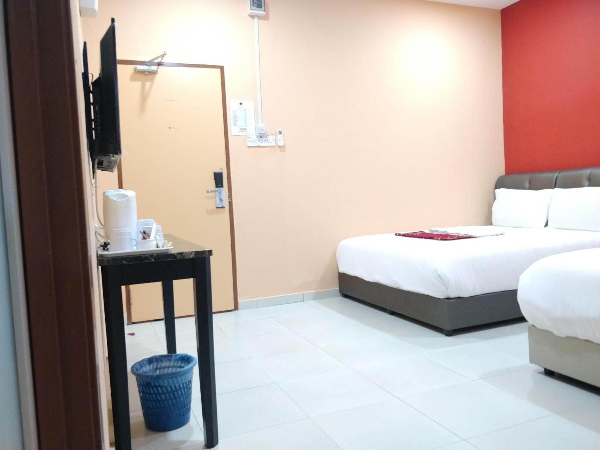 Hotel Puteri Miqaila Seri Iskandar Exterior foto